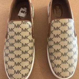 ✨ Michael Kors Authentic Keaton Logo Slip-On Sneaker.